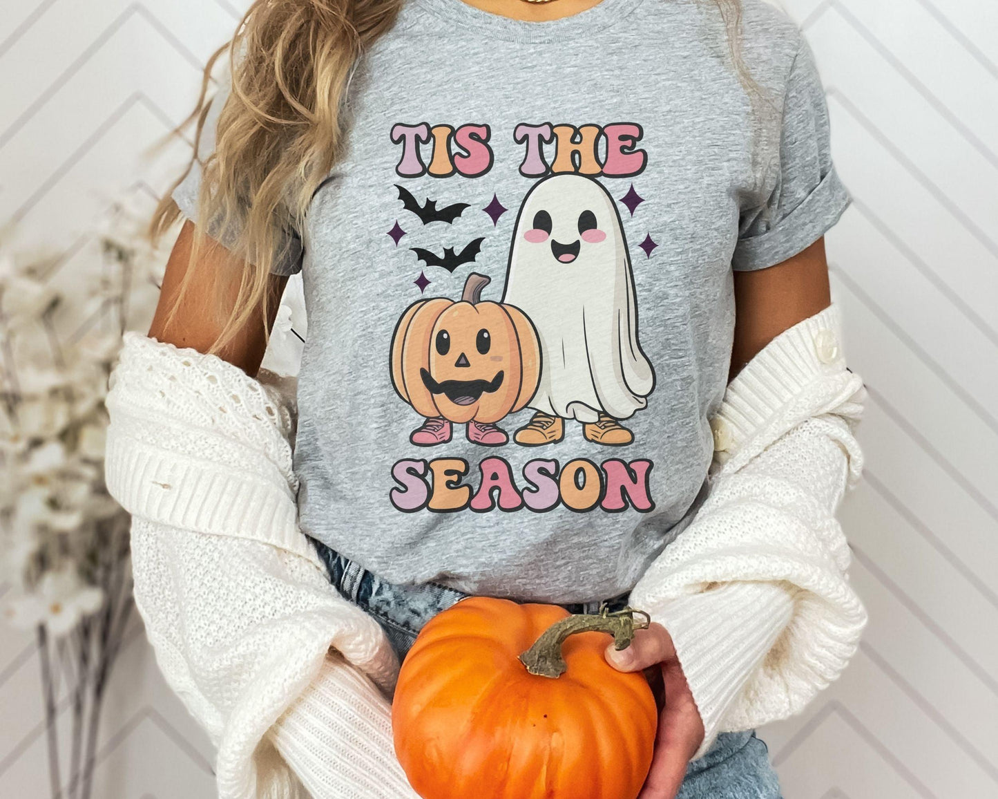 Get into the Halloween spirit with our bewitching Halloween sweatshirt, featuring spooky pumpkin and ghost designs that capture the essence of the season. Embrace the autumn vibes and celebrate the fall festivities in style with this must-have addition to your wardrobe. Perfect for Halloween enthusiasts, this sweatshirt will keep you cozy and fashionable all season long!