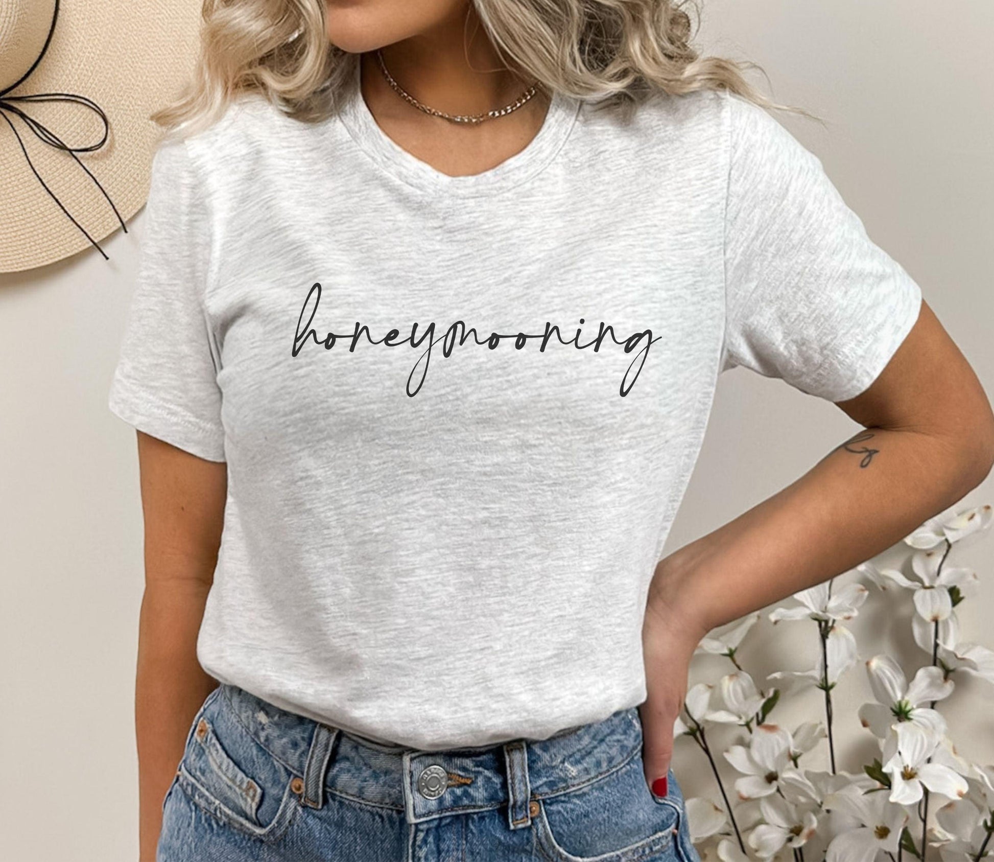 Honeymooning T-shirt - BentleyBlueCo