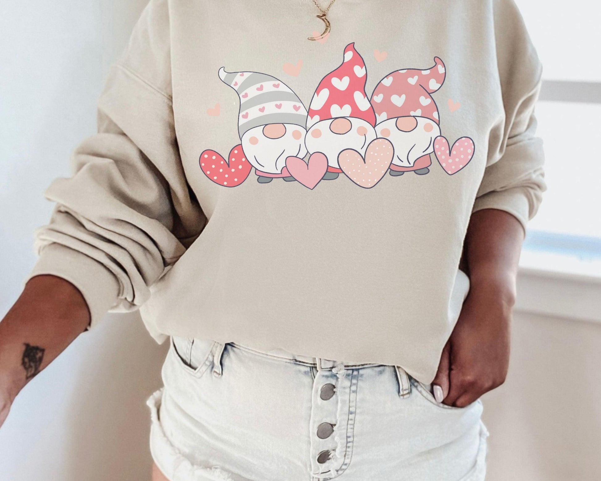 Valentine Gnome Crewneck - BentleyBlueCo